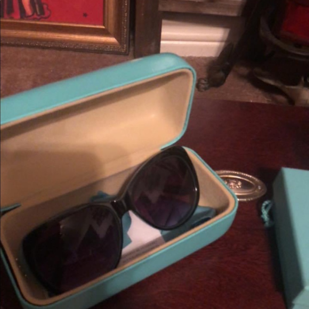 TIFFANY&Co sunglasses